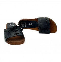 FLAT SLIPPERS BLACK IN LEATHER