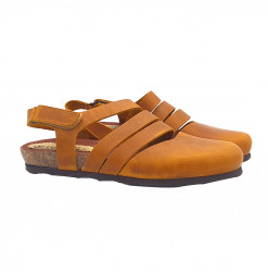 LEATHER YELLOW FLAT SANDALS...