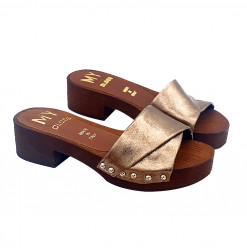 LOW SANDALS WITH DOUBLE...